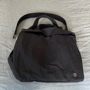 Lululemon On My Level Bag 19L
